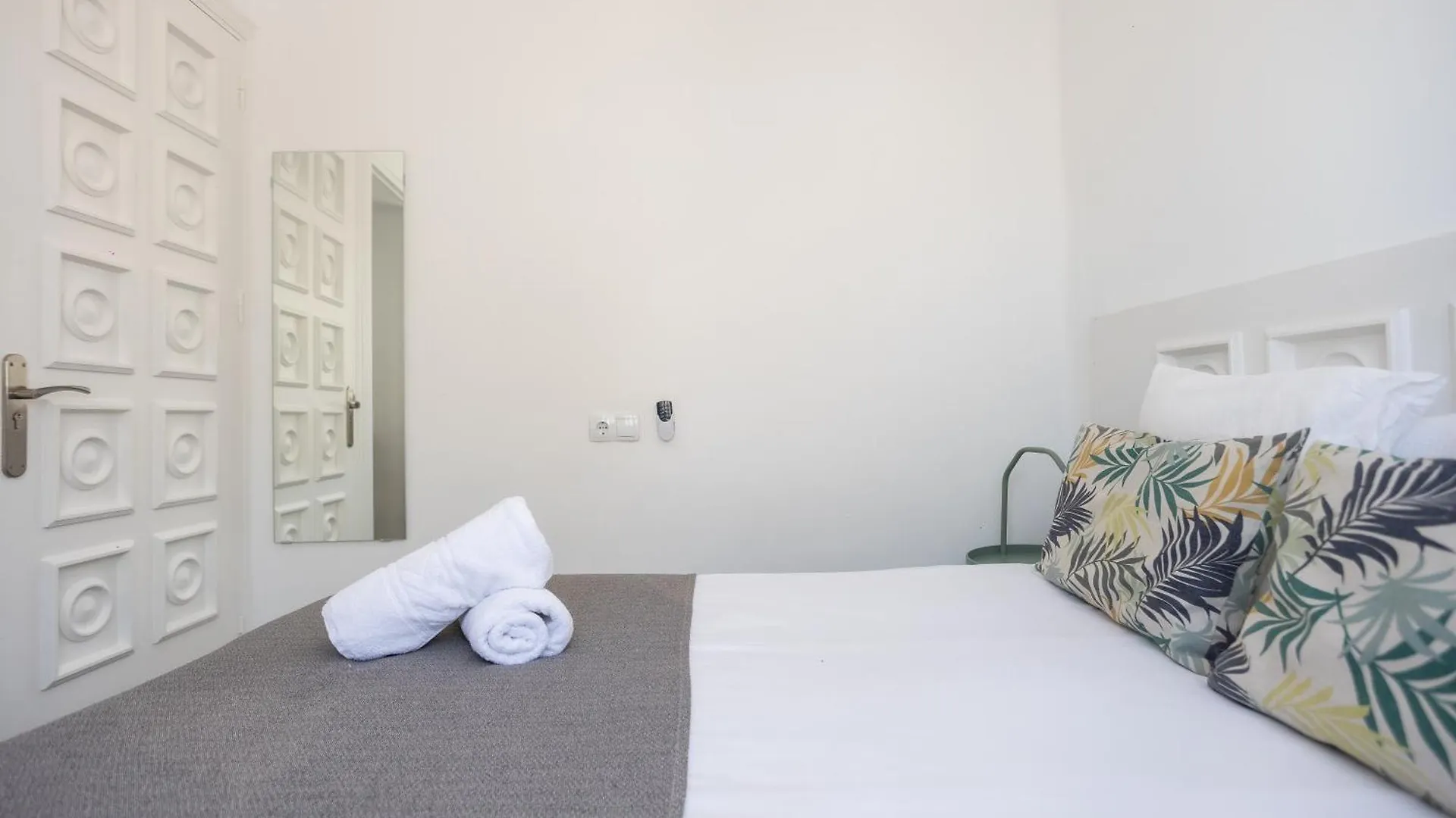 San Miguel 34 Rooms Malaga Guest house