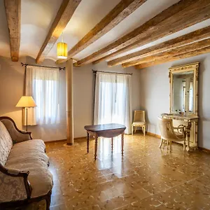 https://el-palauet-de-la-muralla.catalonia-hotels.com